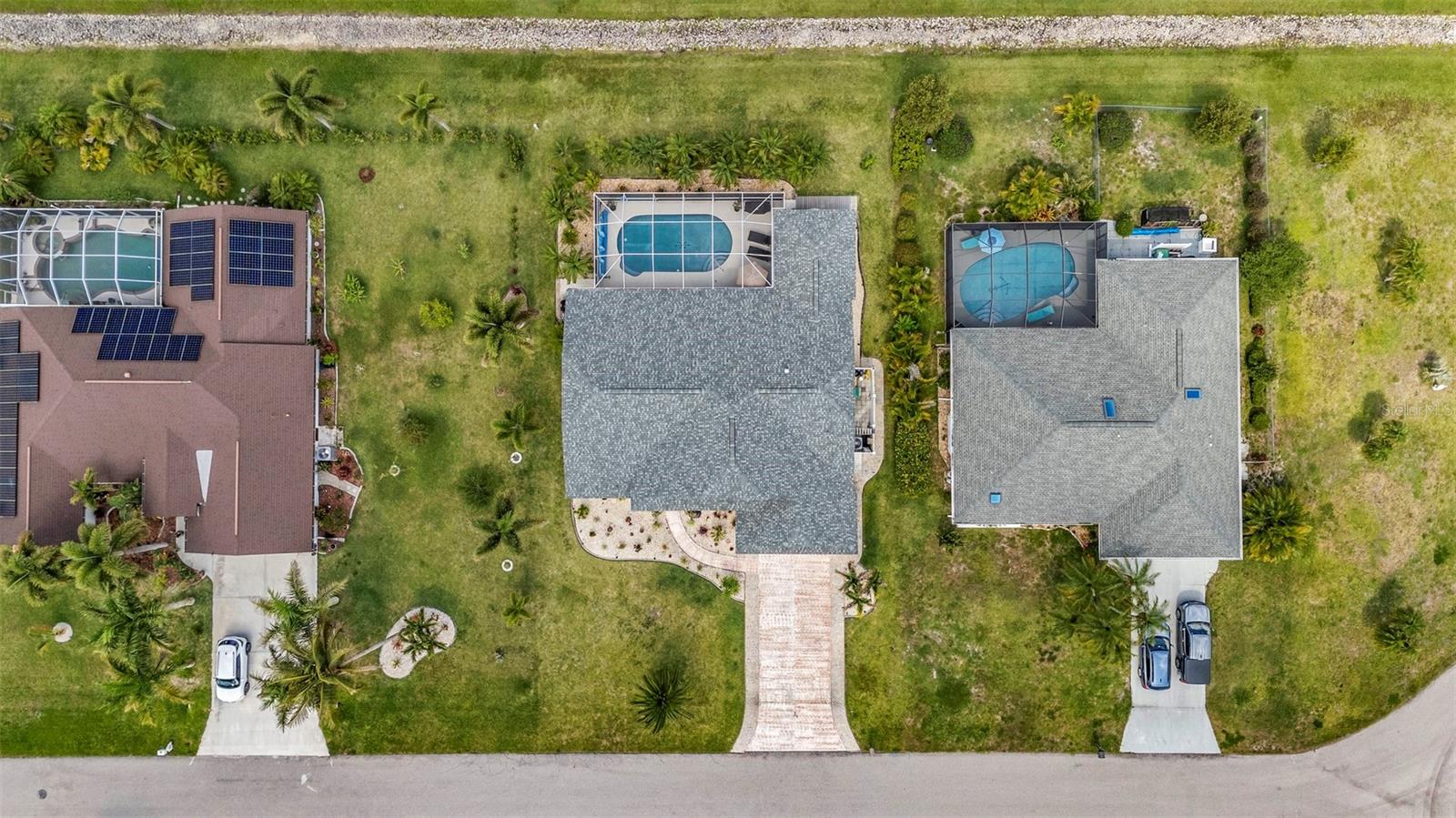 303 PARAMARIBO ST