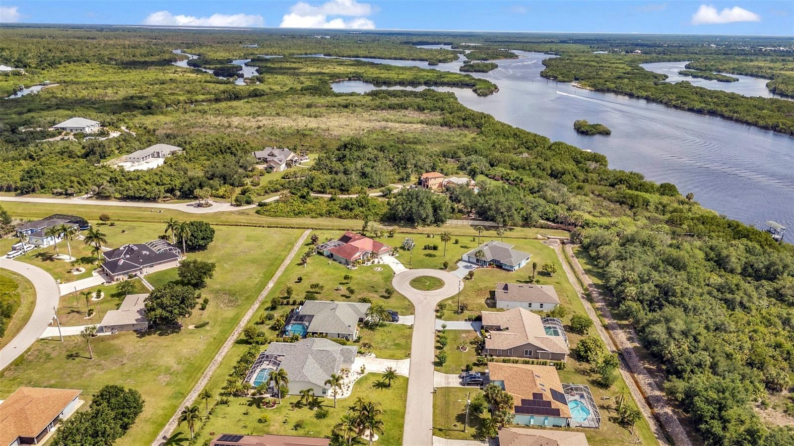 303 PARAMARIBO ST