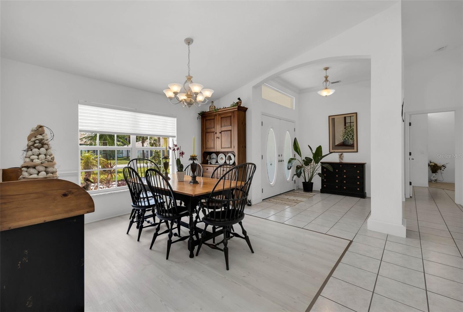 303 PARAMARIBO ST