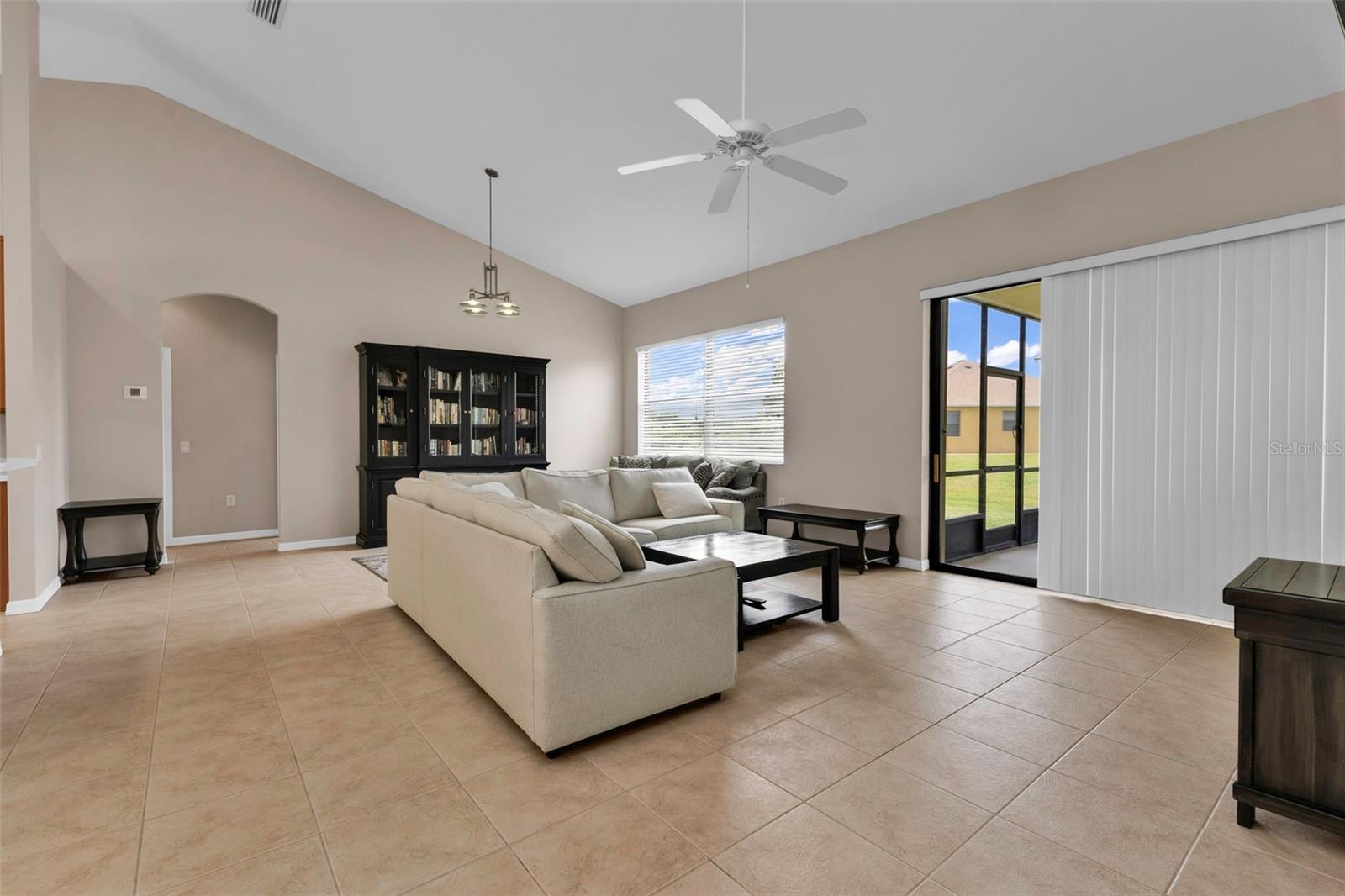24425 LAKEVIEW PL