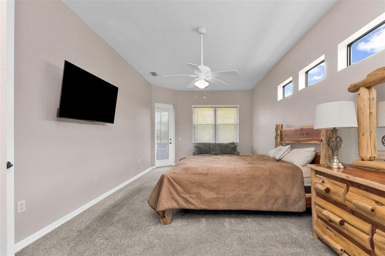 24425 LAKEVIEW PL