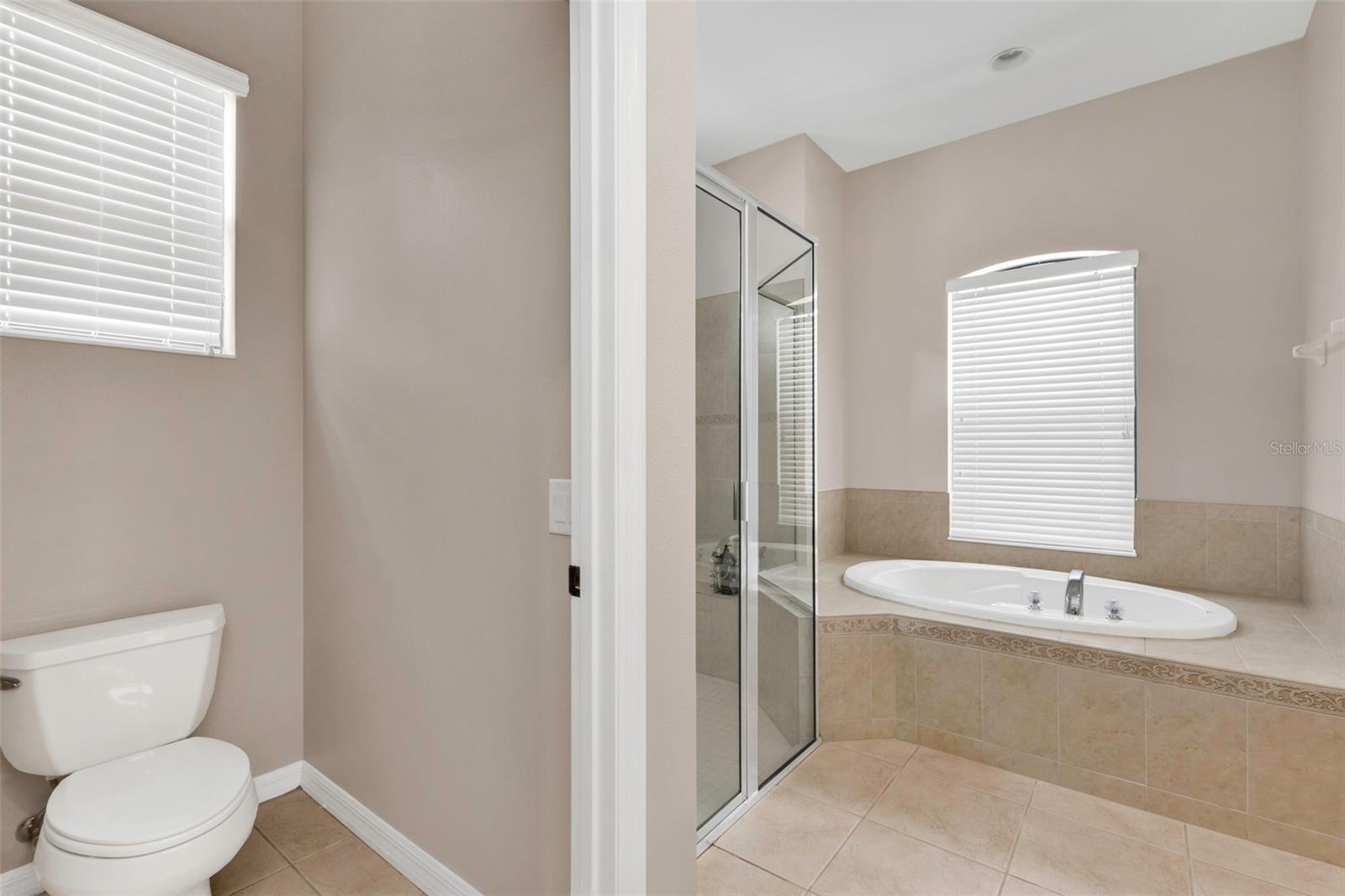 24425 LAKEVIEW PL