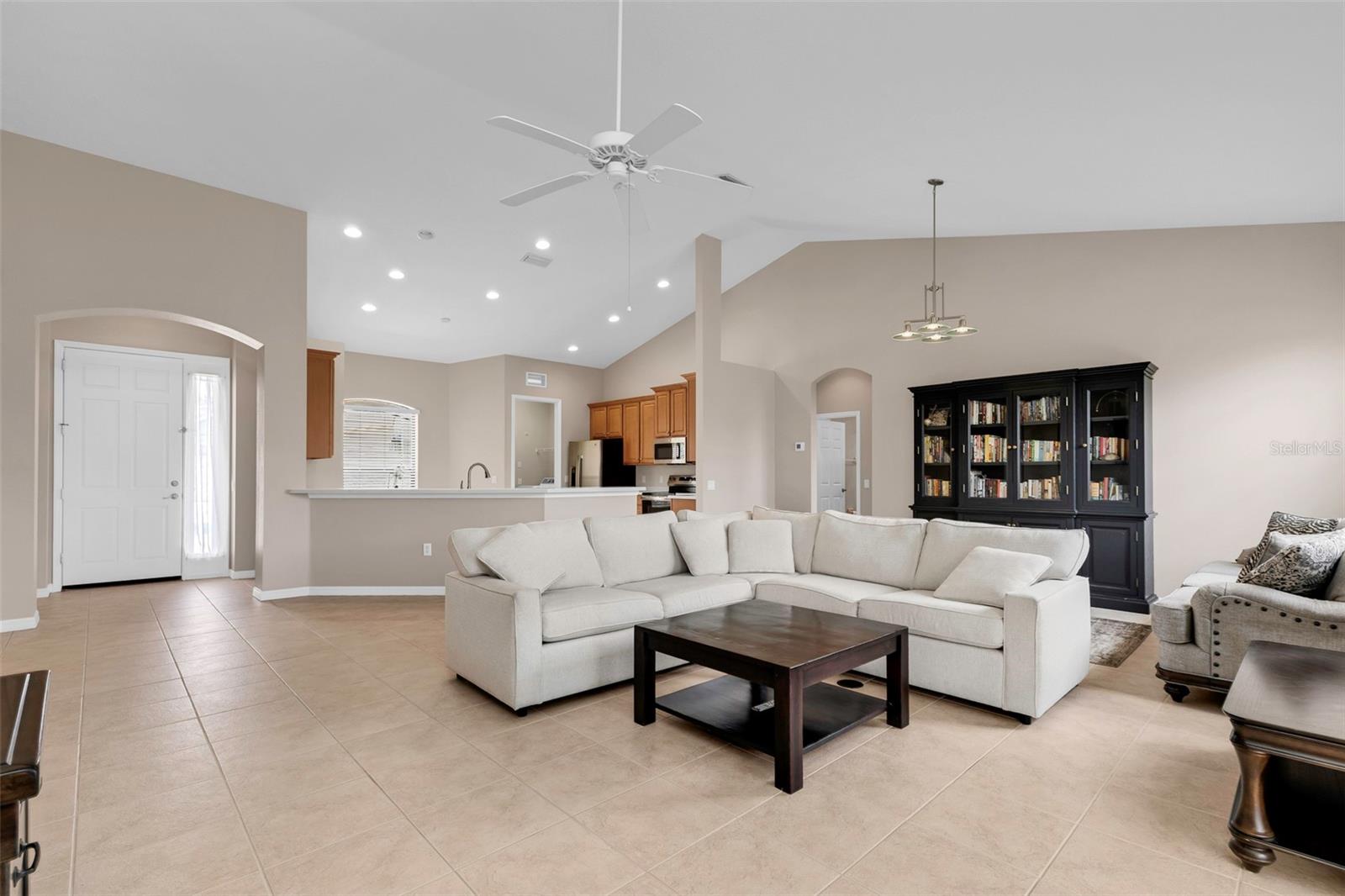 24425 LAKEVIEW PL