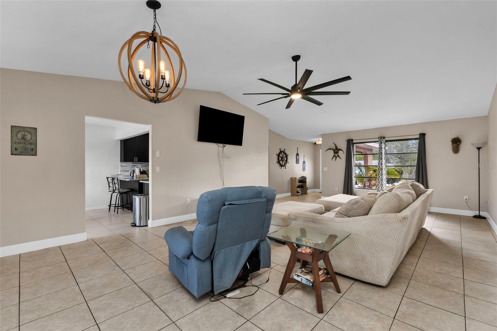 19519 MIDWAY BLVD
