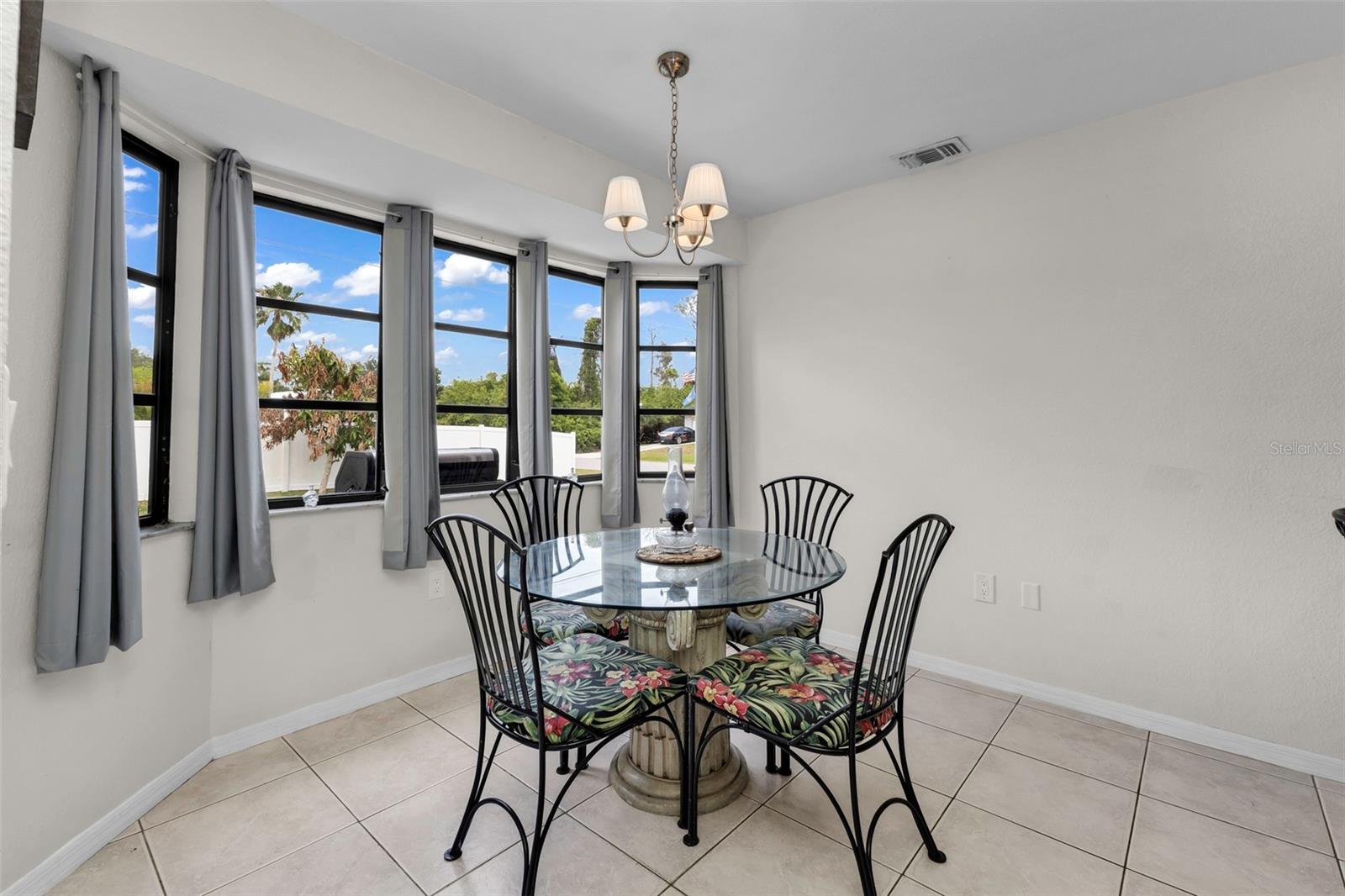 19519 MIDWAY BLVD
