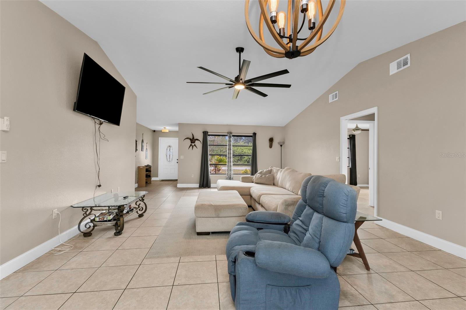 19519 MIDWAY BLVD