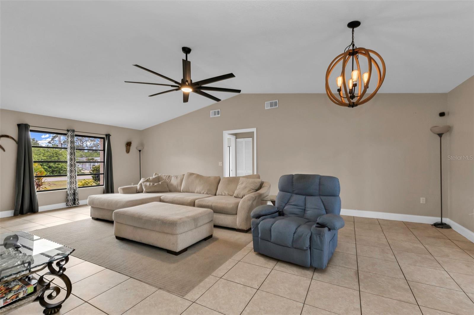 19519 MIDWAY BLVD
