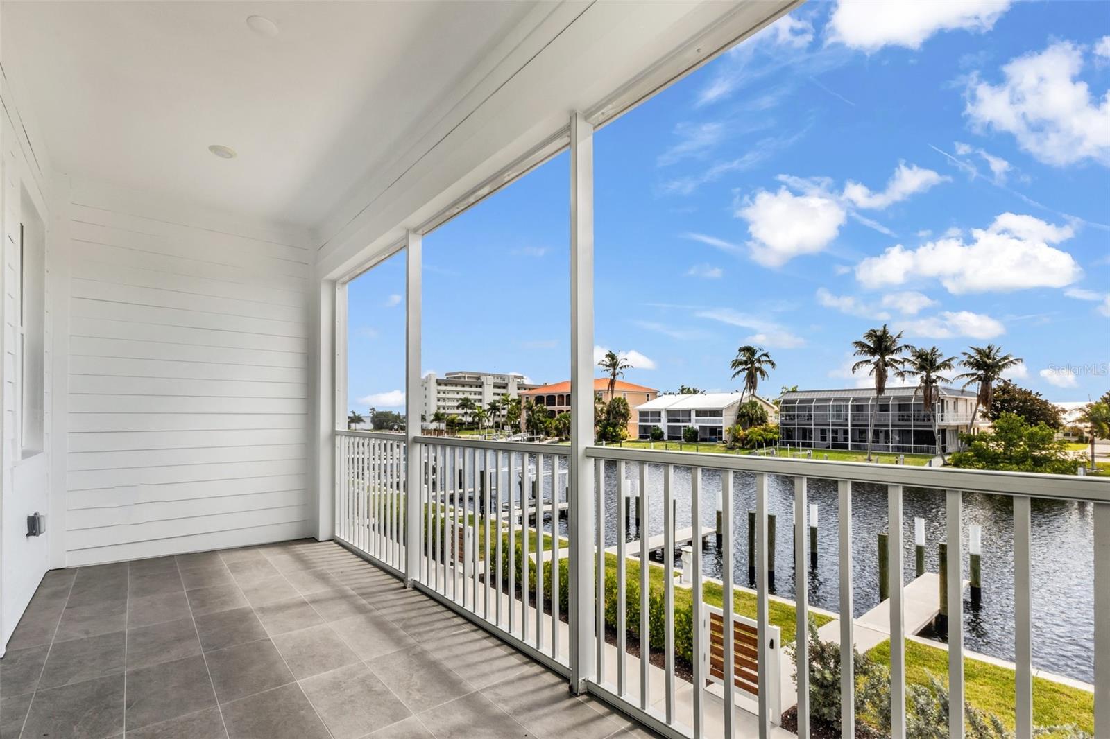 1617 SEAHAVEN DR #504