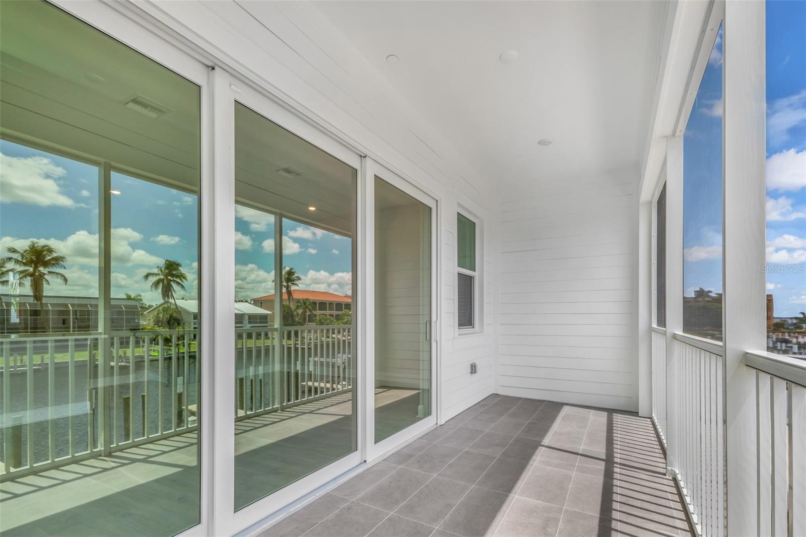 1617 SEAHAVEN DR #504