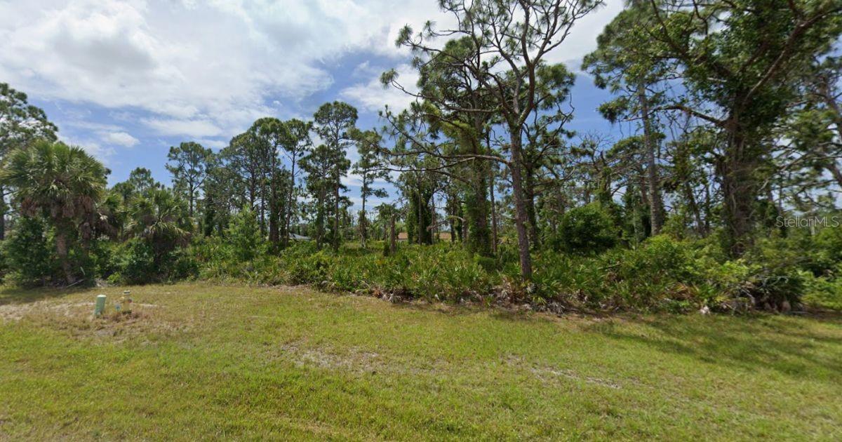 103 GLADES DR