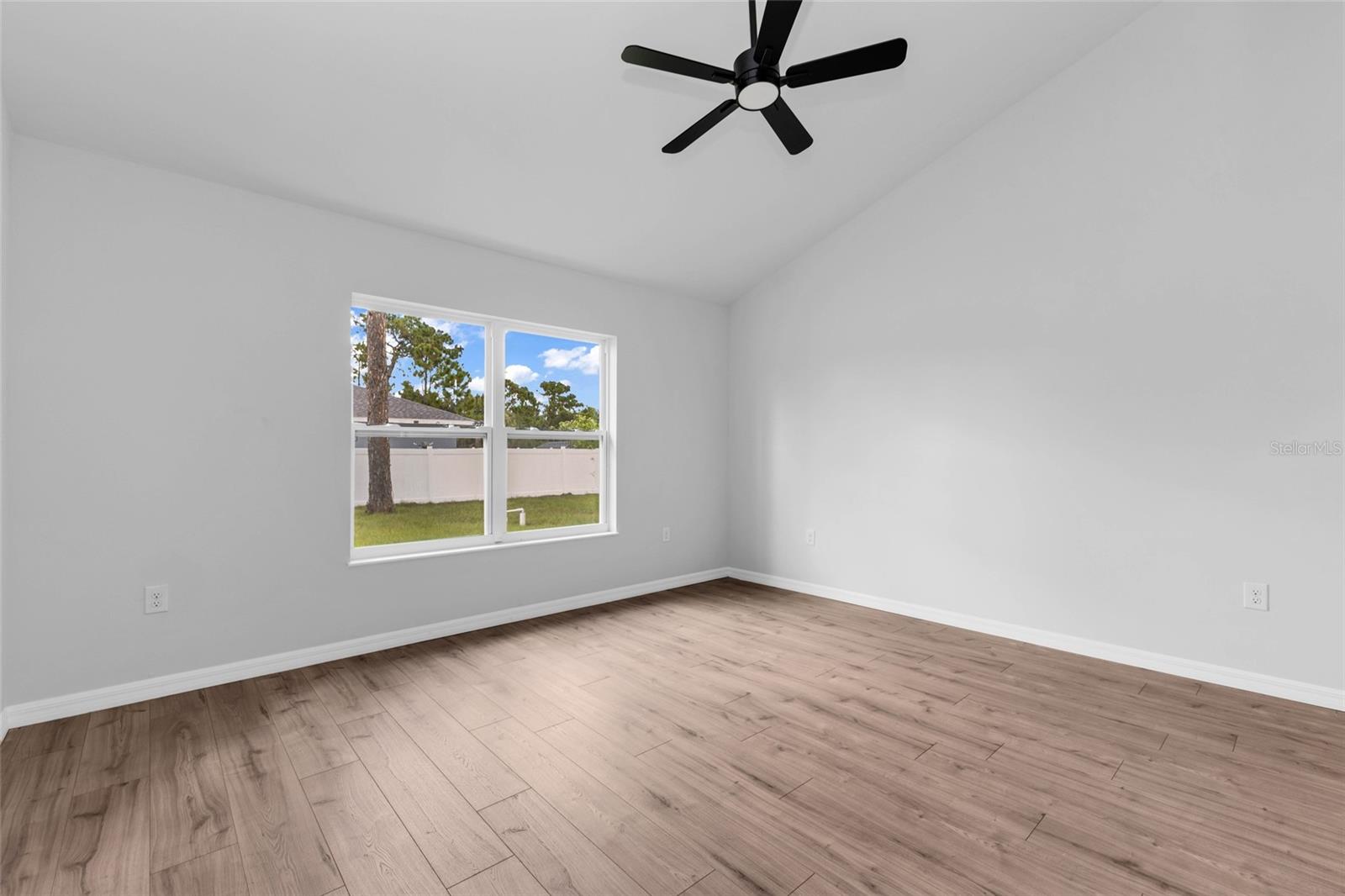 3610 LAREDO AVE