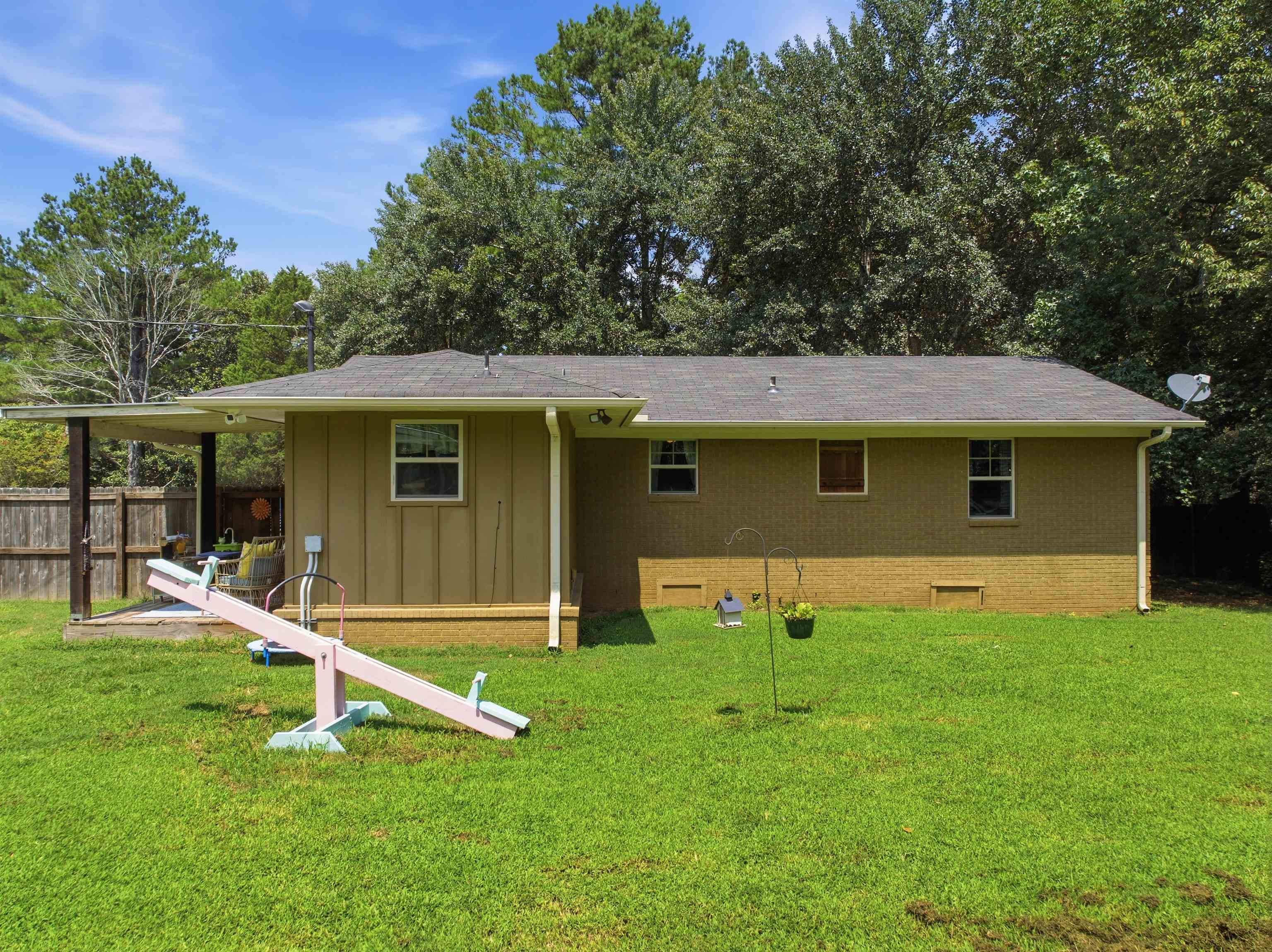 4220 COWAN RD
