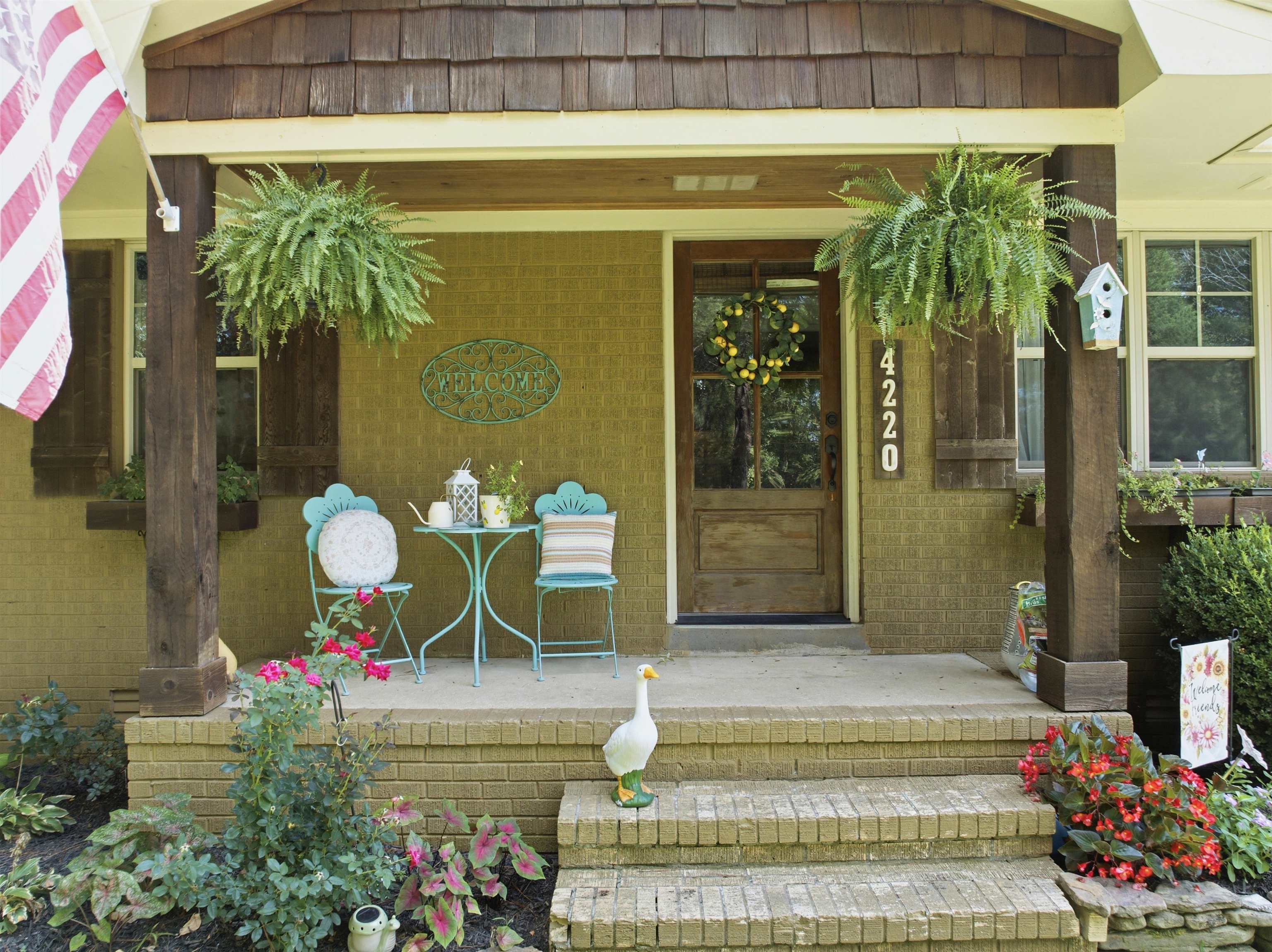4220 COWAN RD