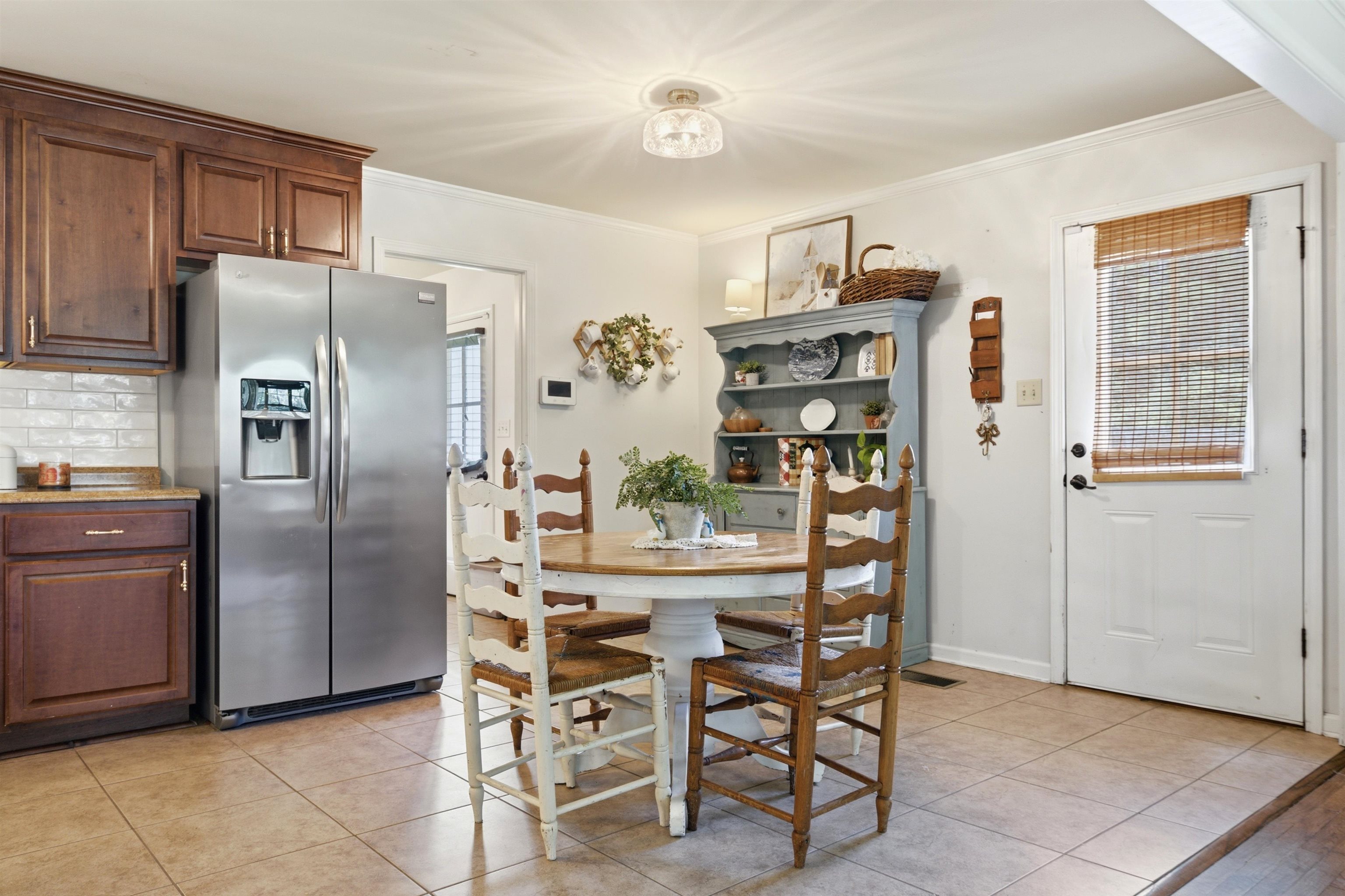 4220 COWAN RD