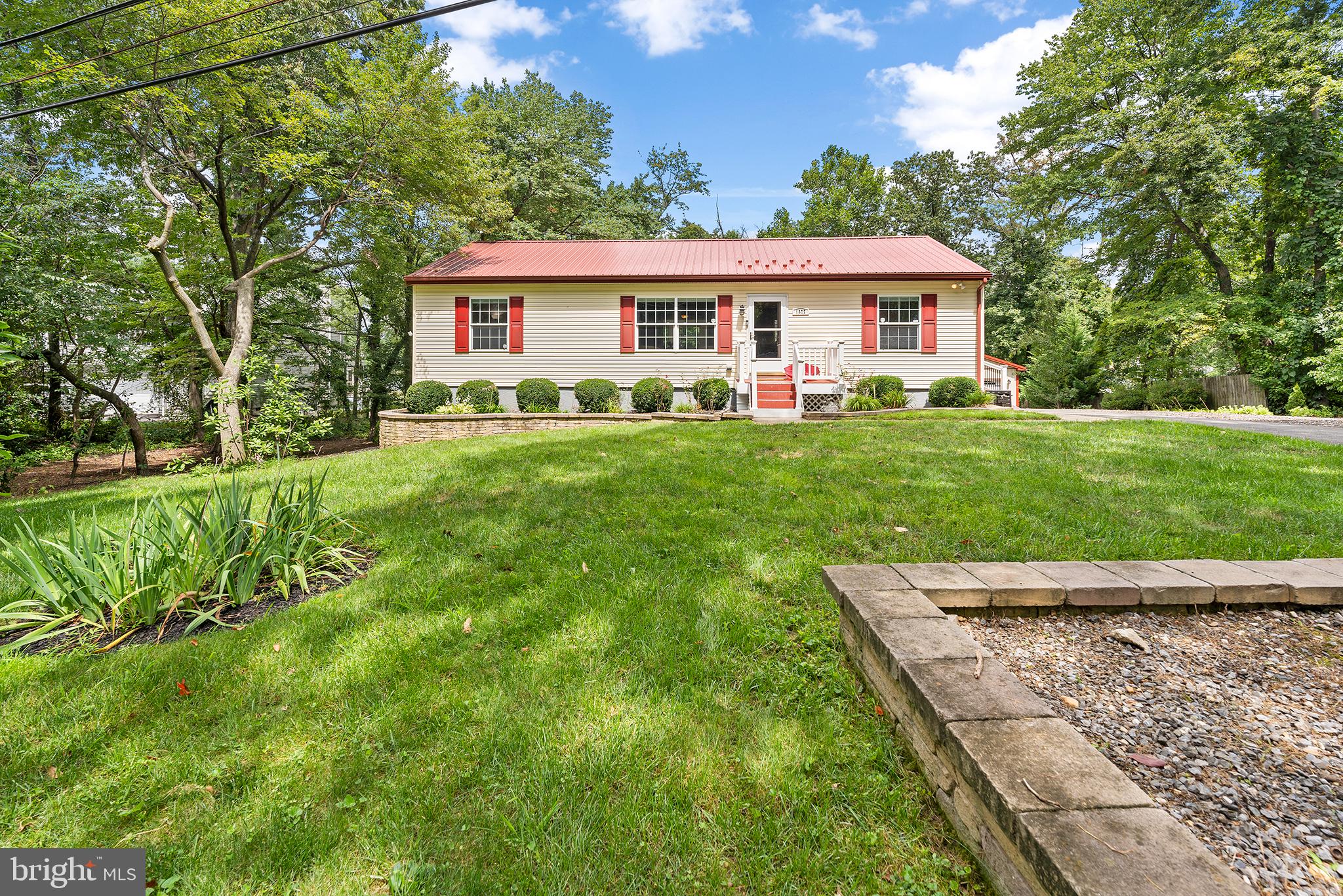 1572 Annapolis Dr