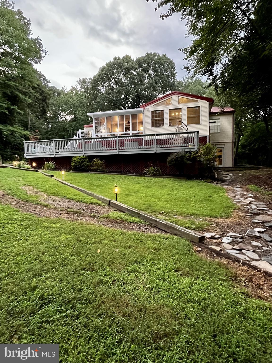 1572 Annapolis Dr