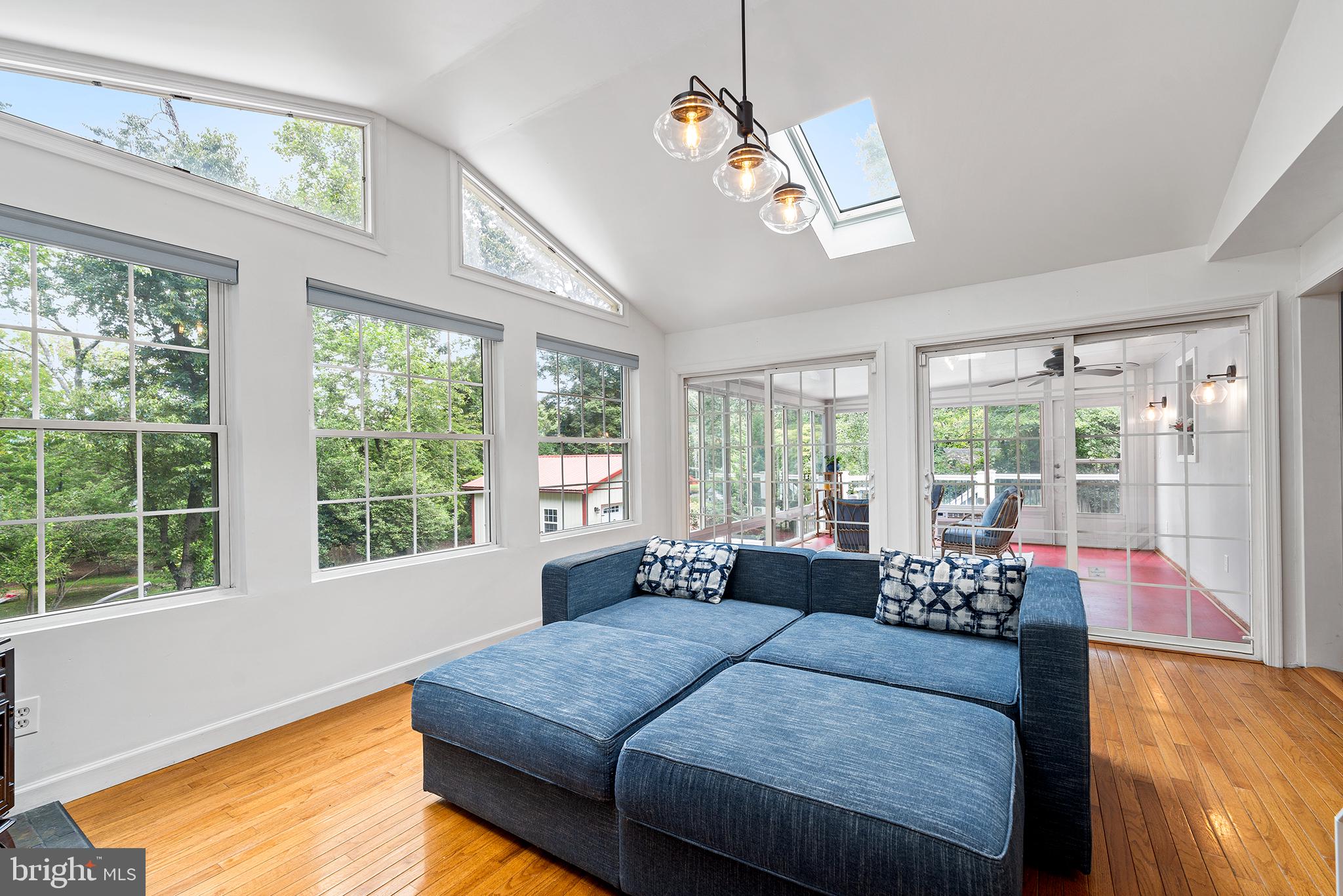1572 Annapolis Dr