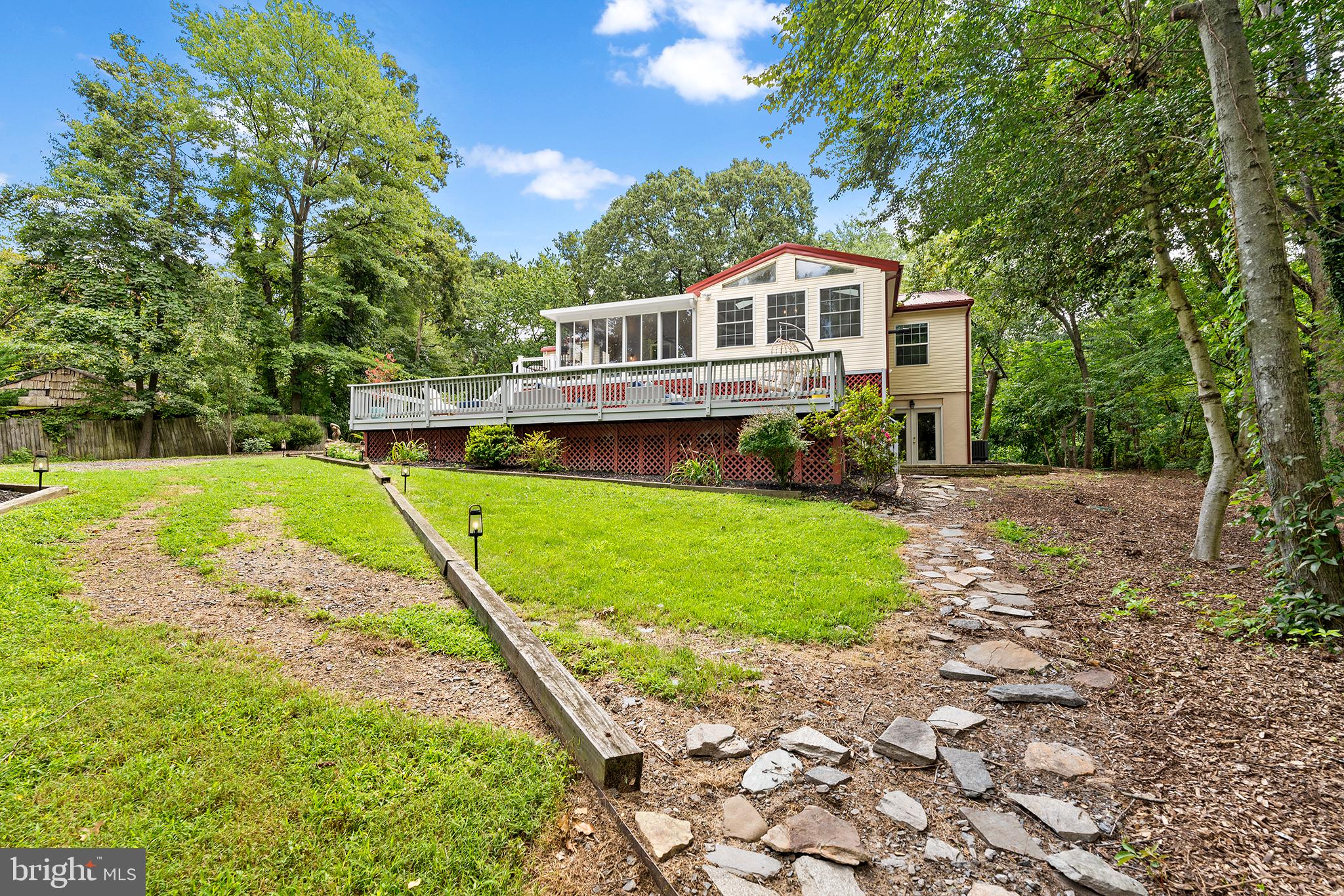 1572 Annapolis Dr