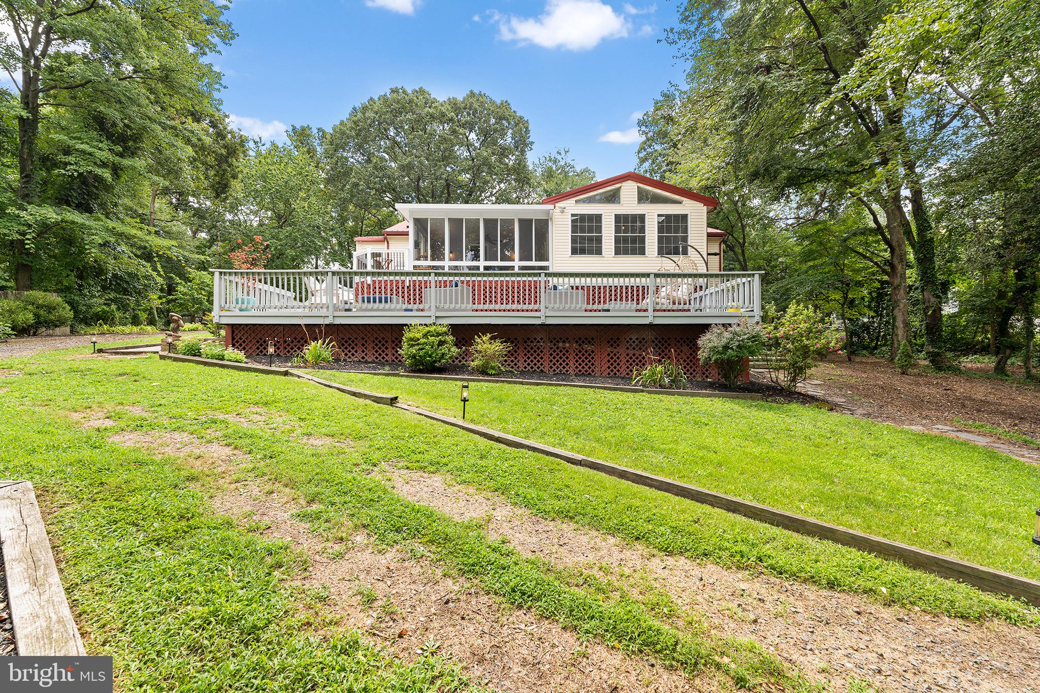 1572 Annapolis Dr