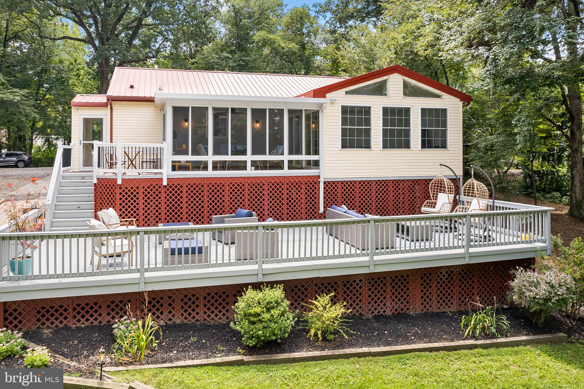 1572 Annapolis Dr