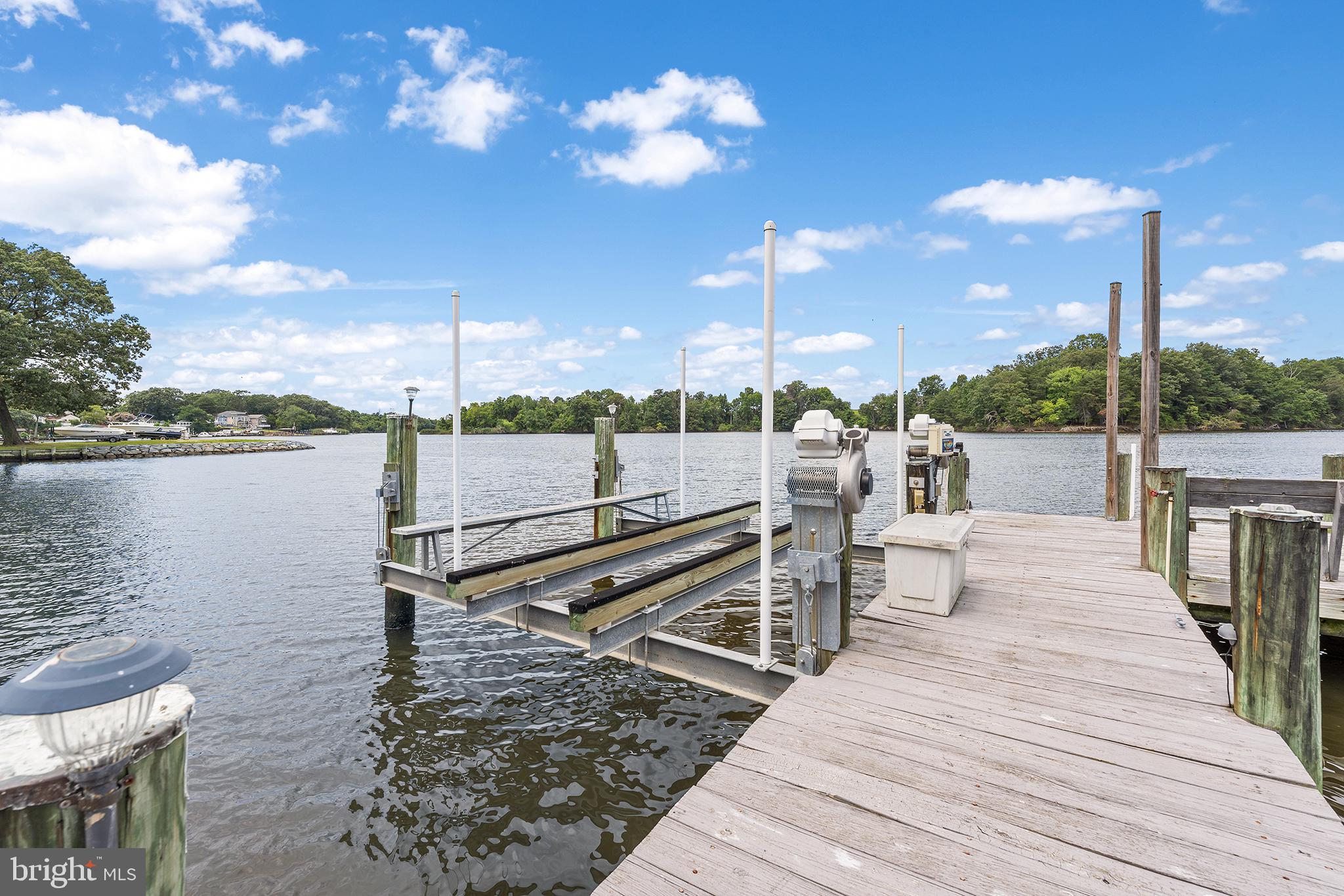 1572 Annapolis Dr