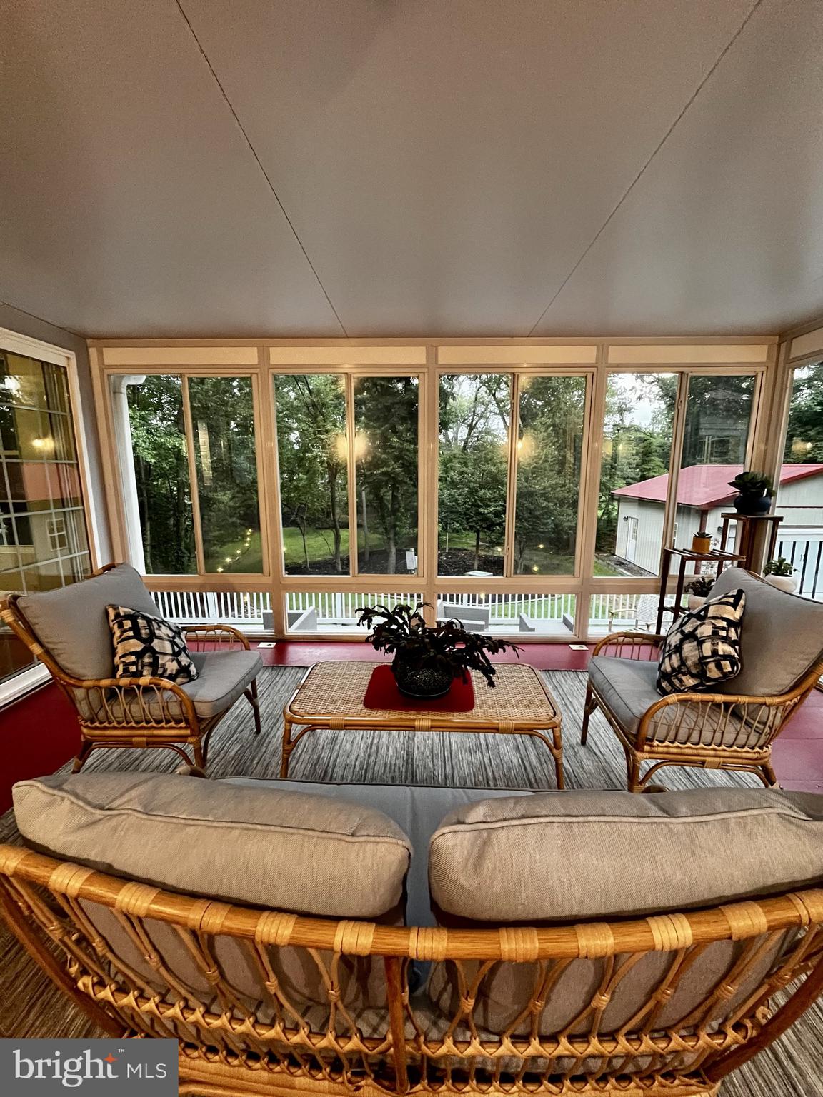 1572 Annapolis Dr