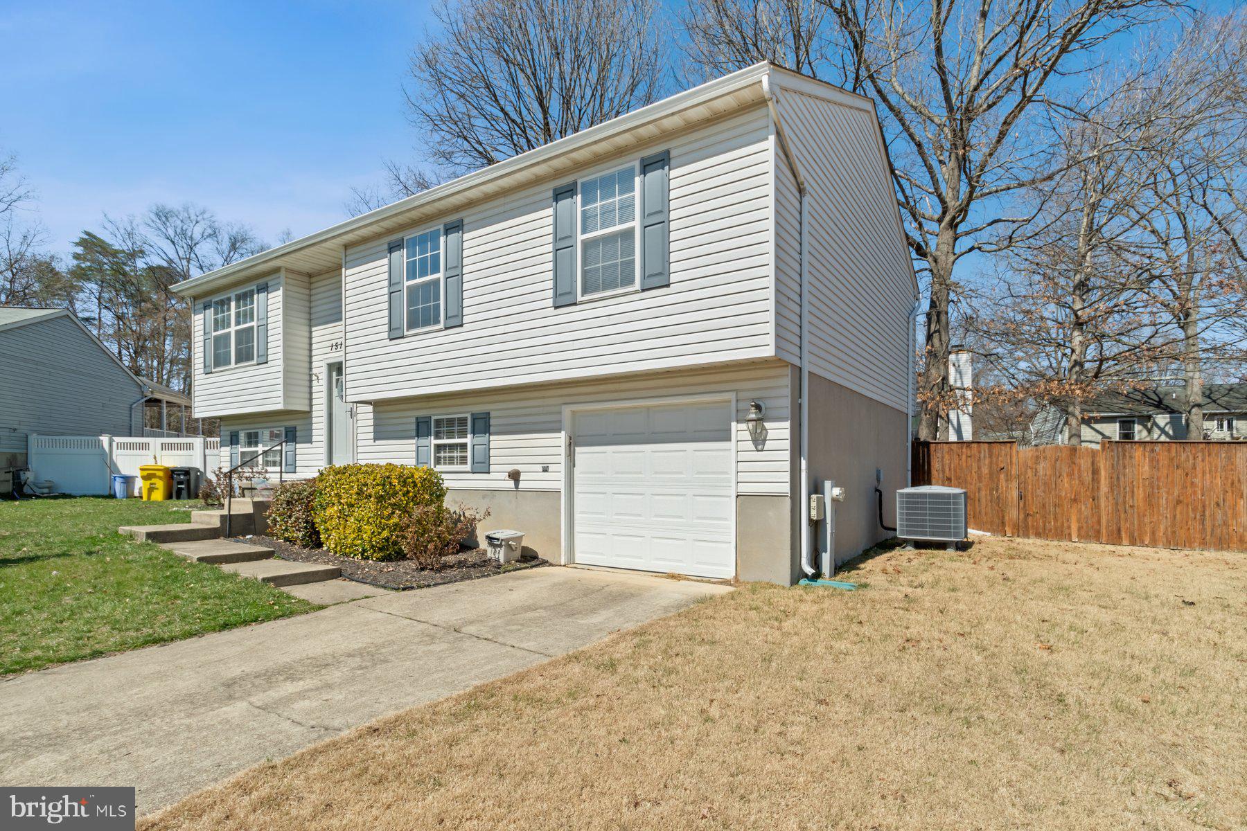 1512 Pullman Dr