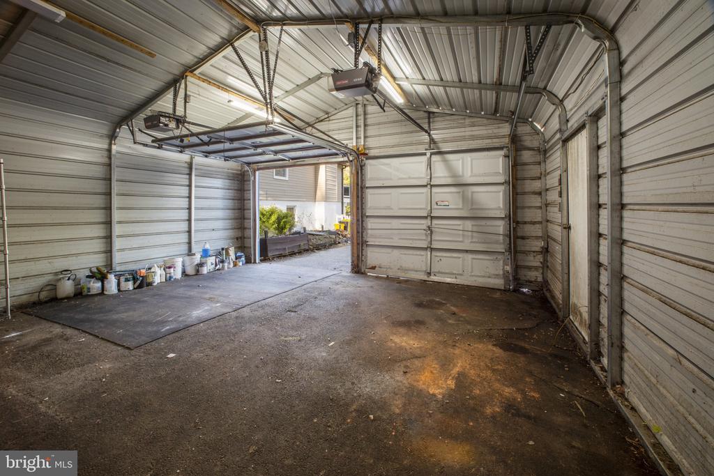 918 N Forest Trl