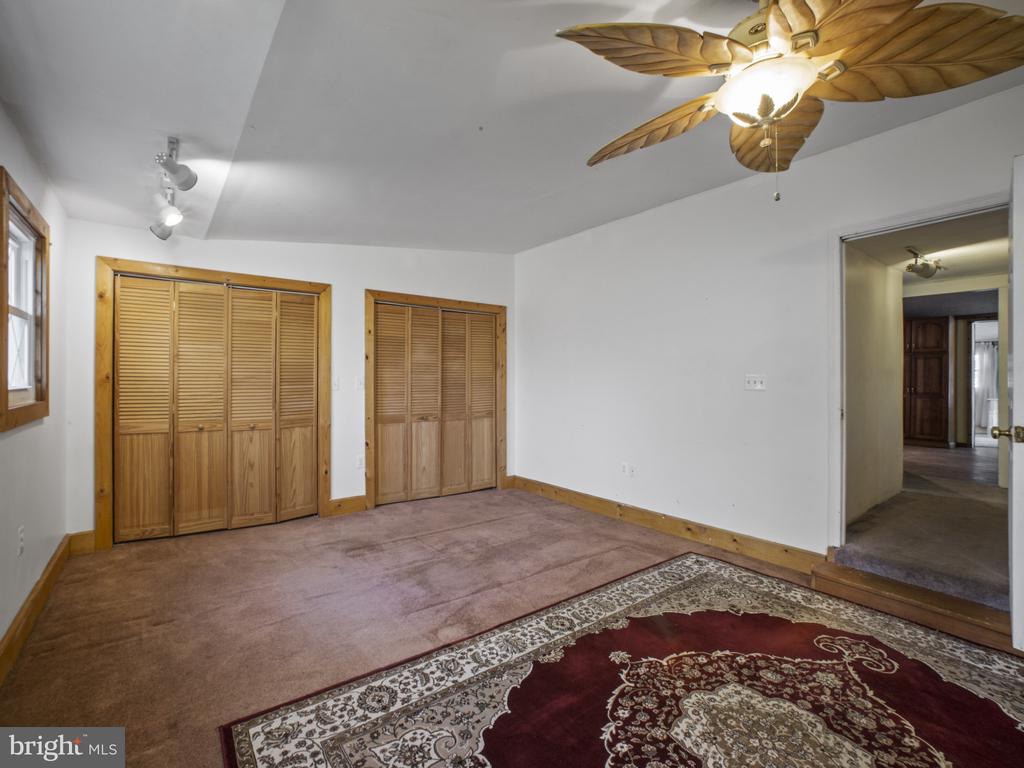 918 N Forest Trl