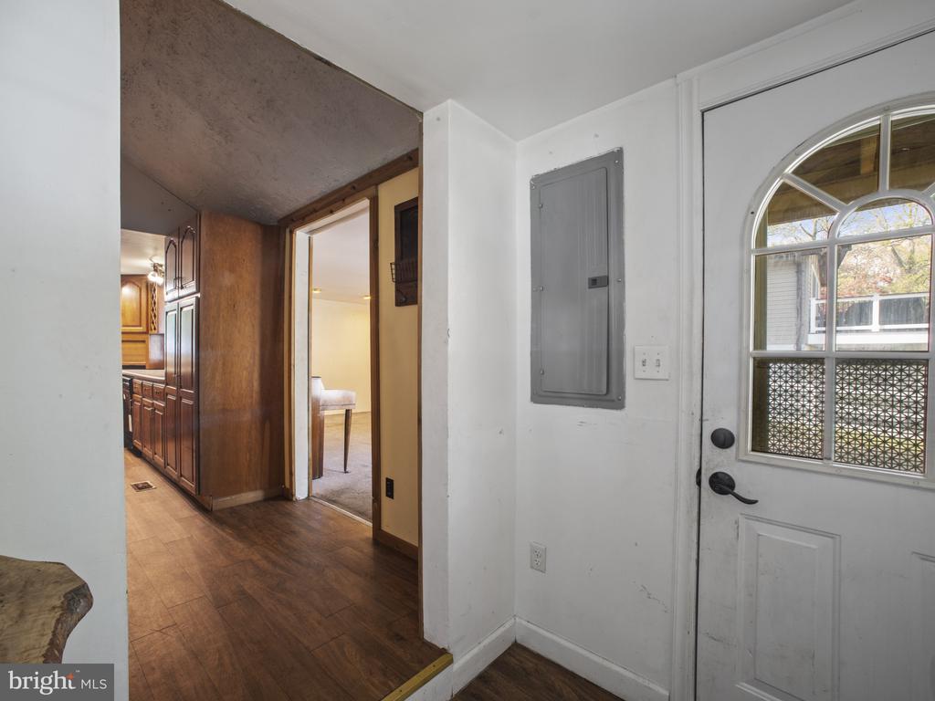 918 N Forest Trl