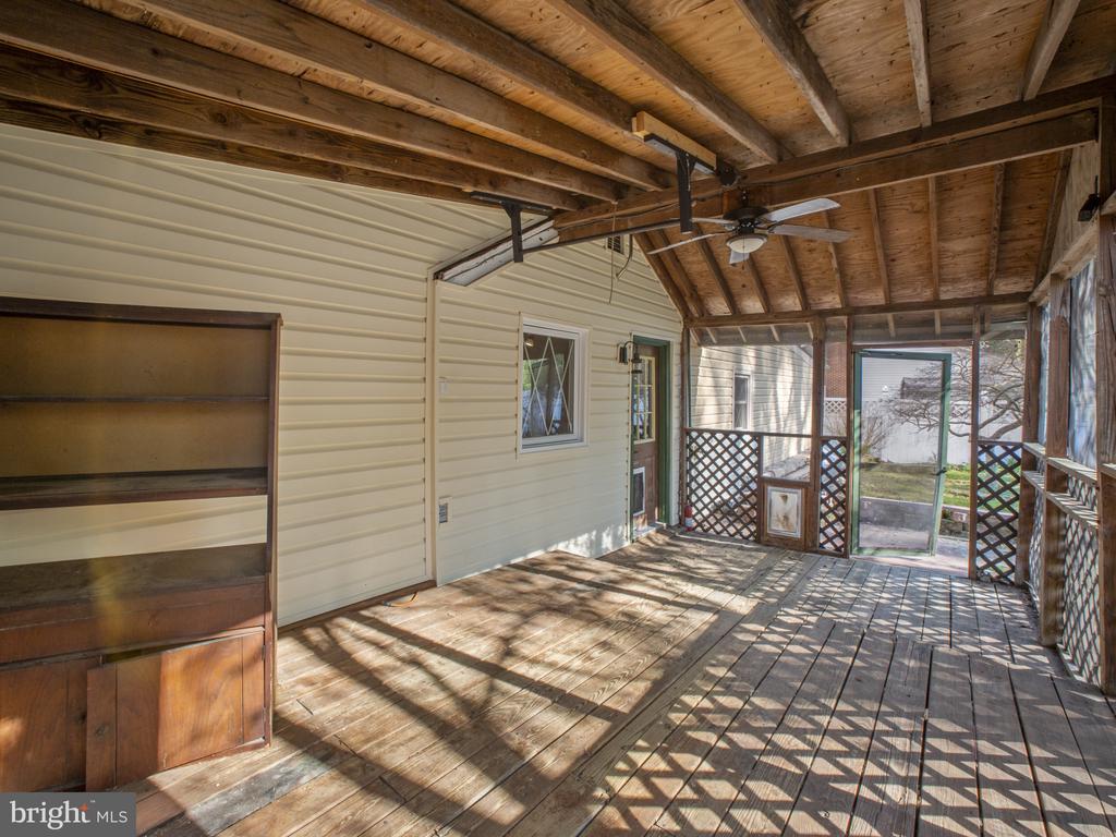 918 N Forest Trl