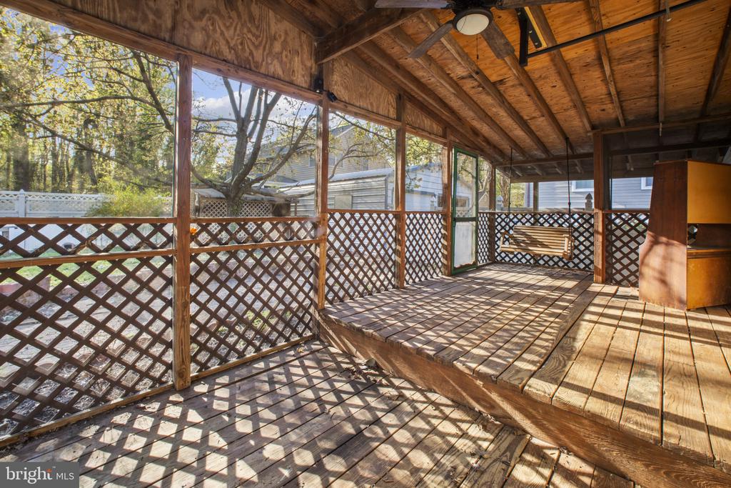 918 N Forest Trl