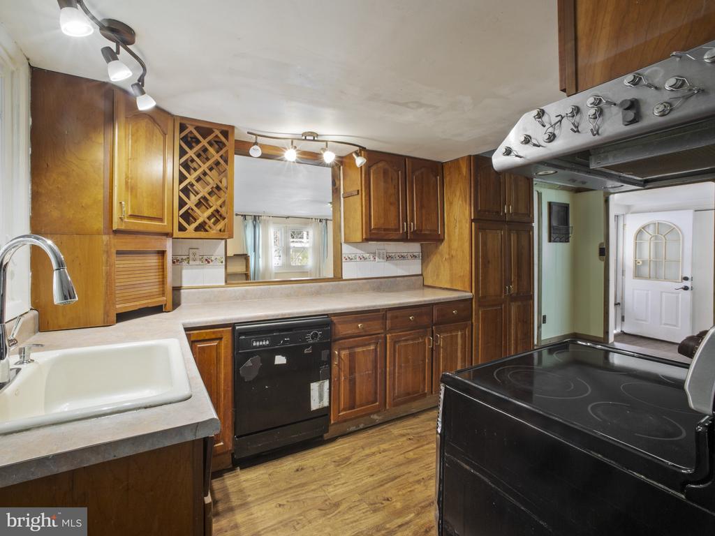 918 N Forest Trl