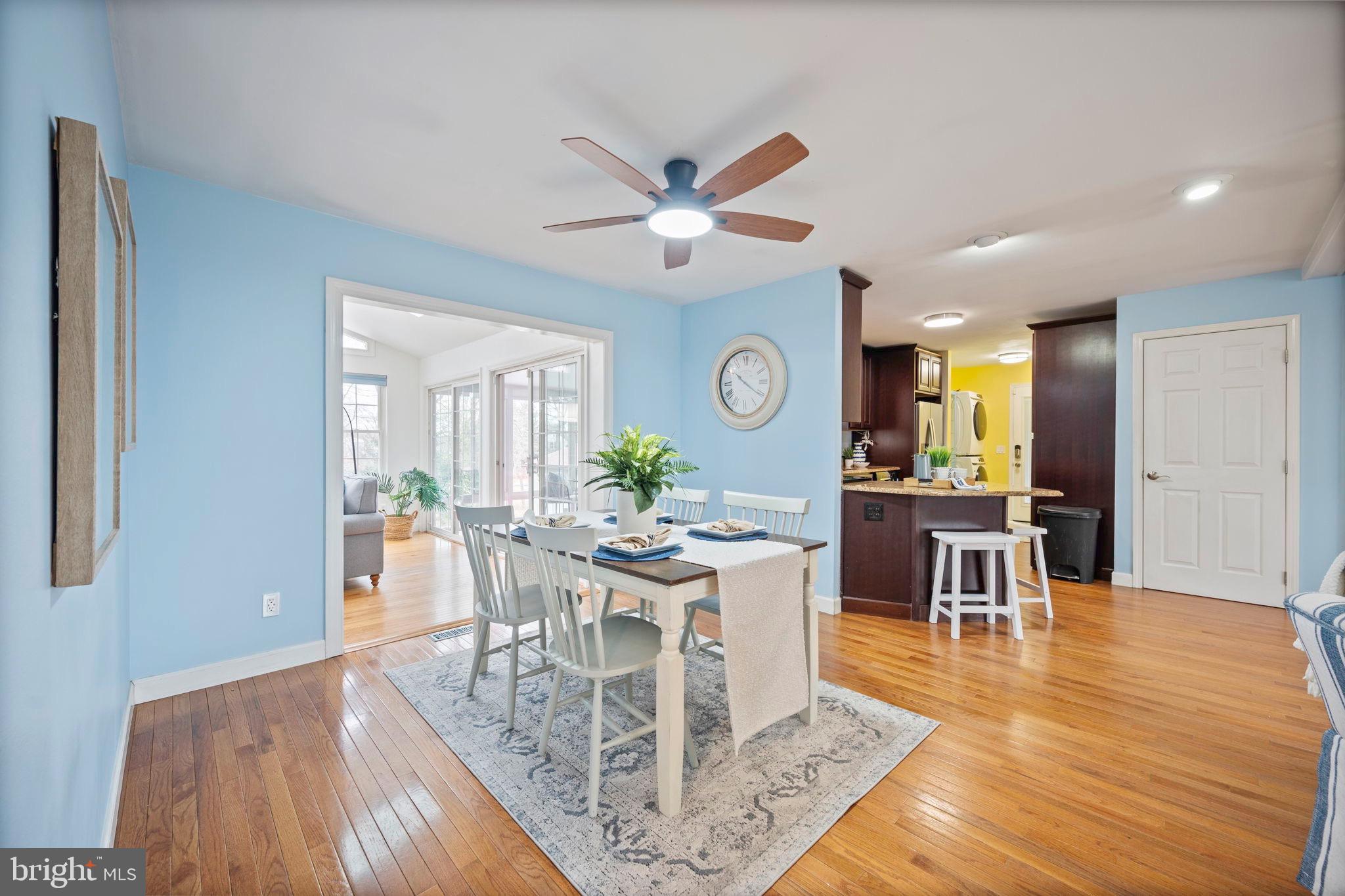 1572 ANNAPOLIS DRIVE