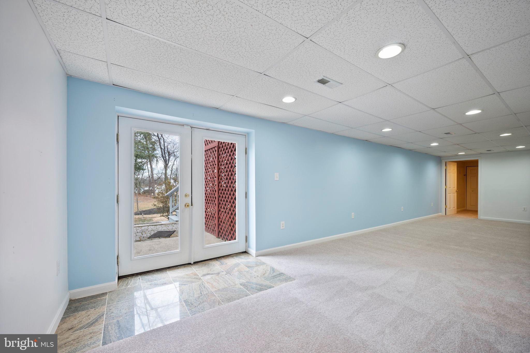 1572 ANNAPOLIS DRIVE