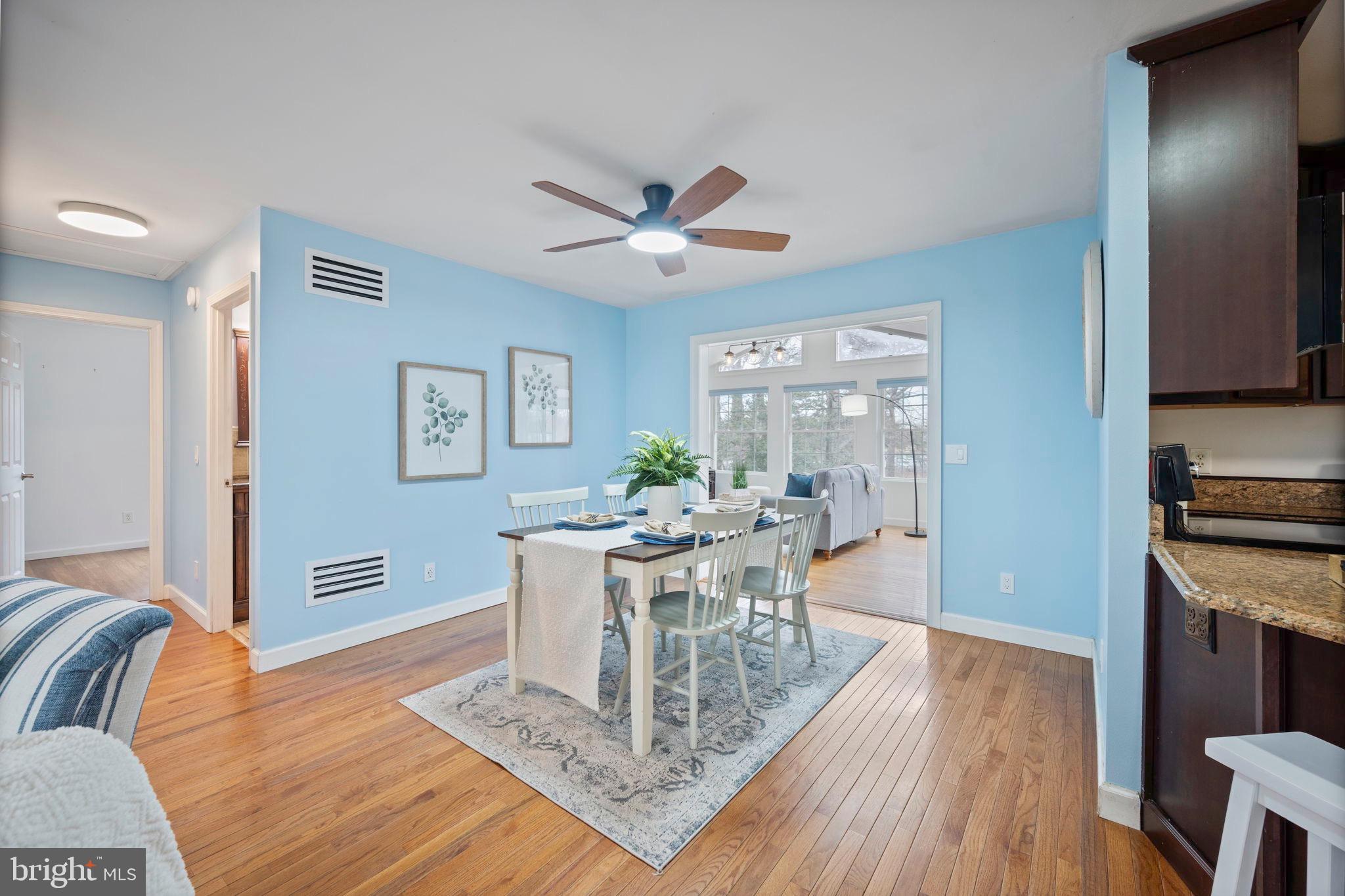 1572 ANNAPOLIS DRIVE