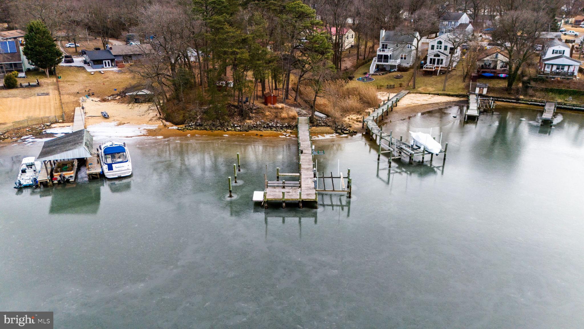 1572 ANNAPOLIS DRIVE