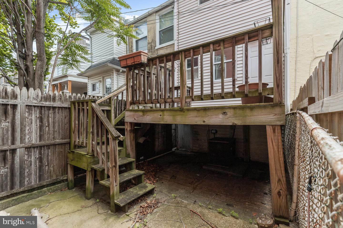48 E Randall St