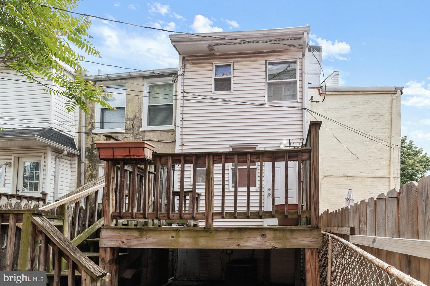 48 E Randall St