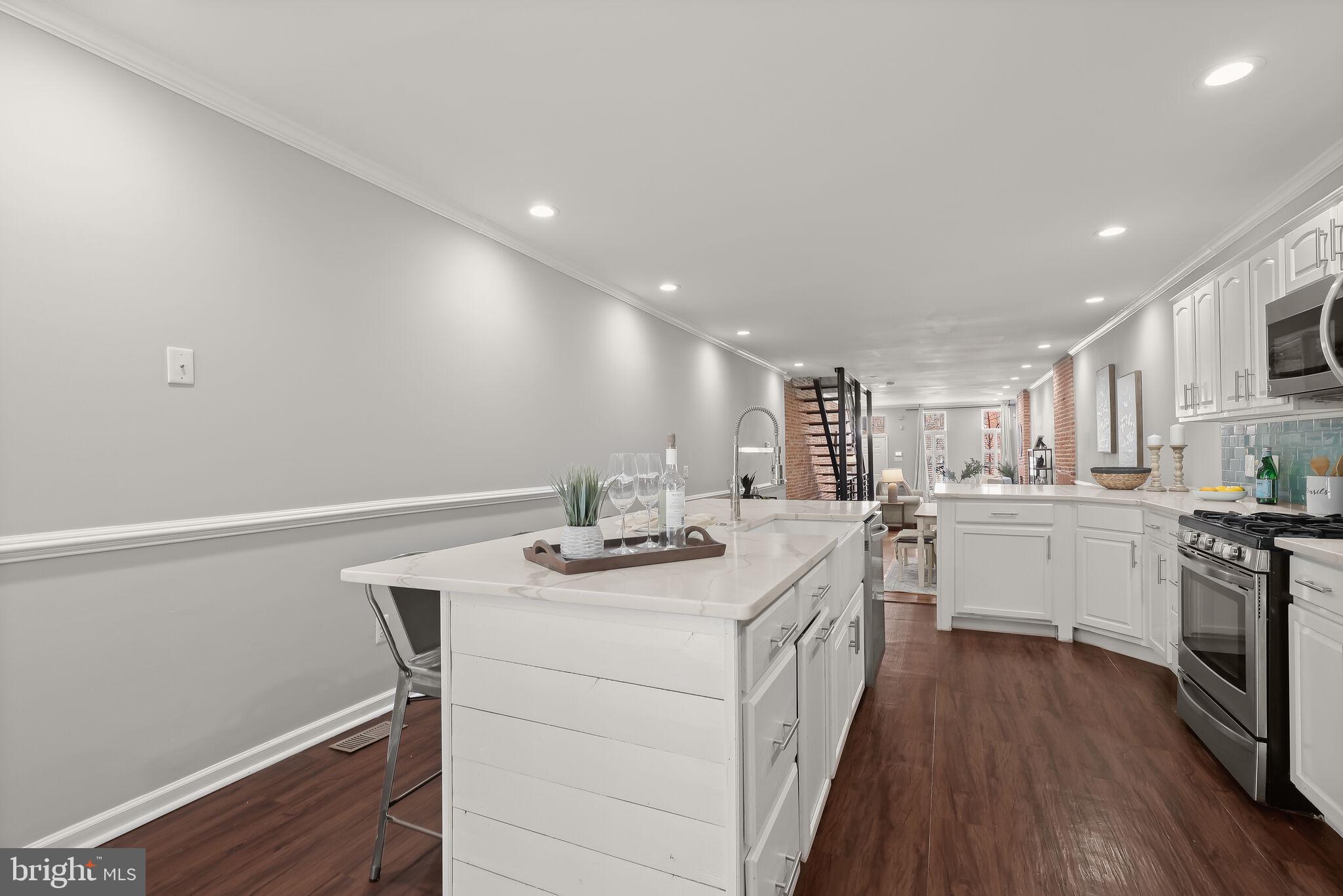 34 Patterson Park Ave N