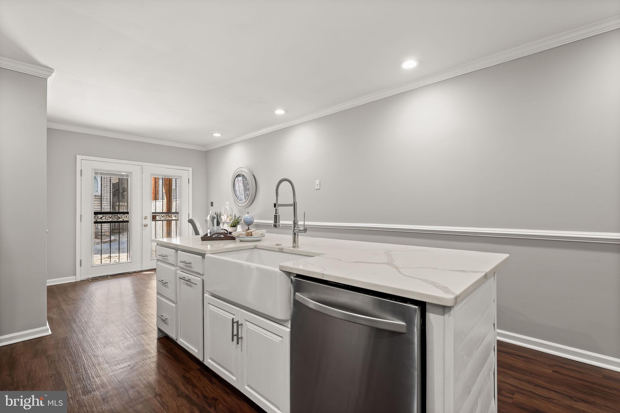 34 Patterson Park Ave N