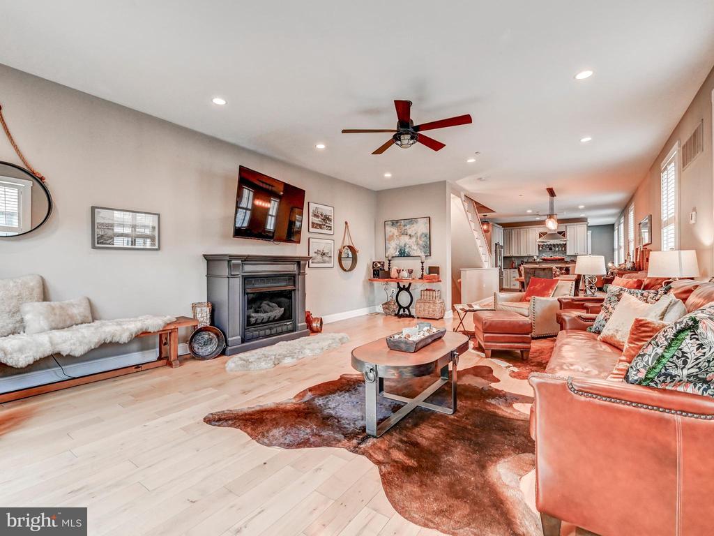 1722 FLEET STREET