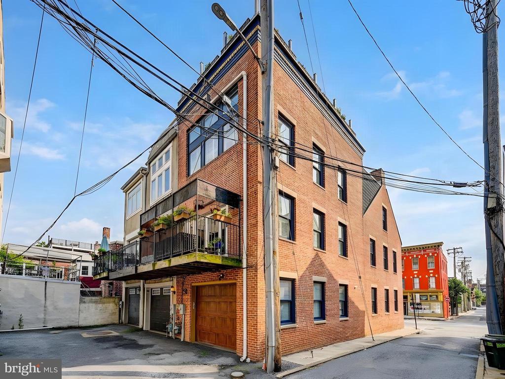 1722 FLEET STREET