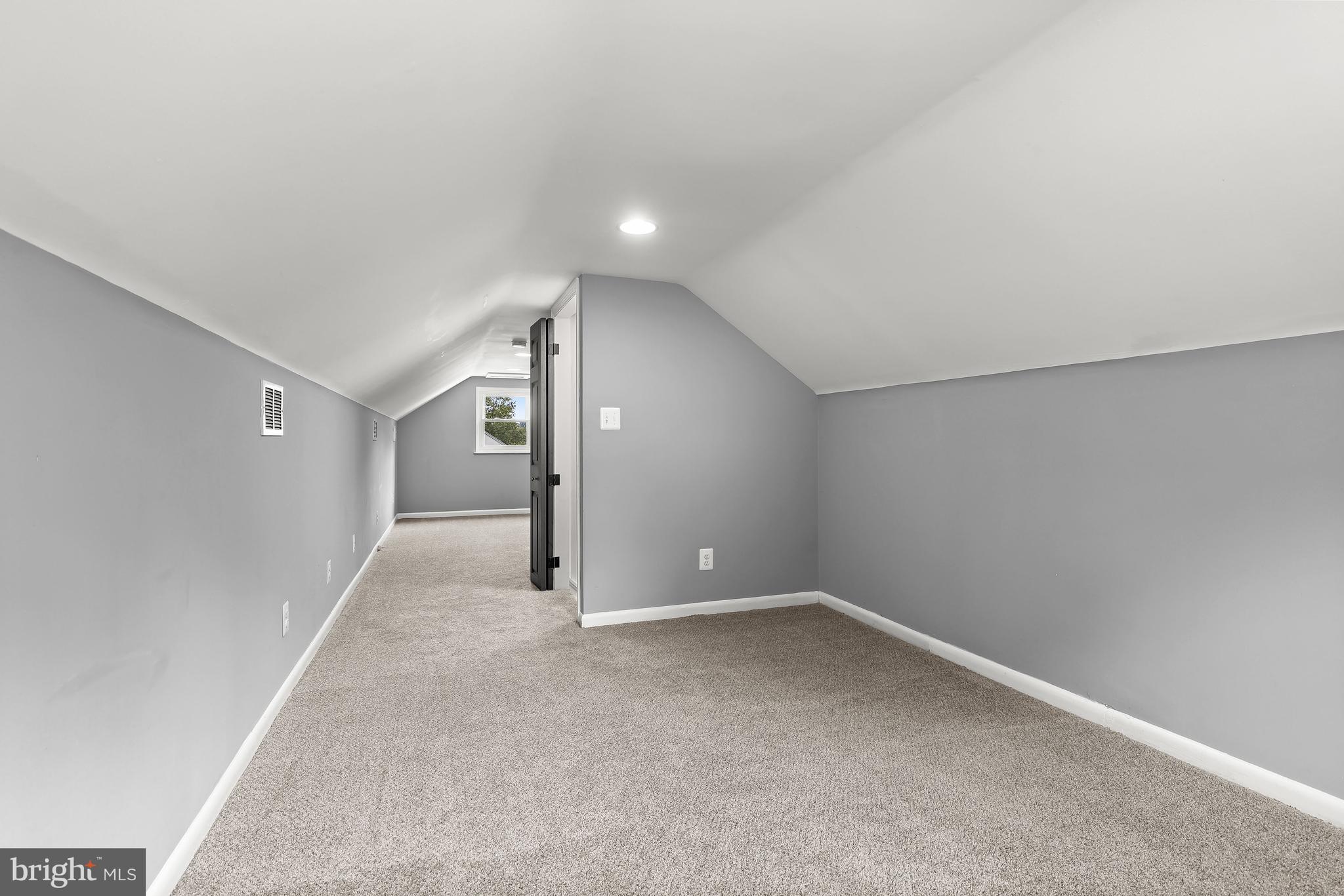 910 Olmstead Rd