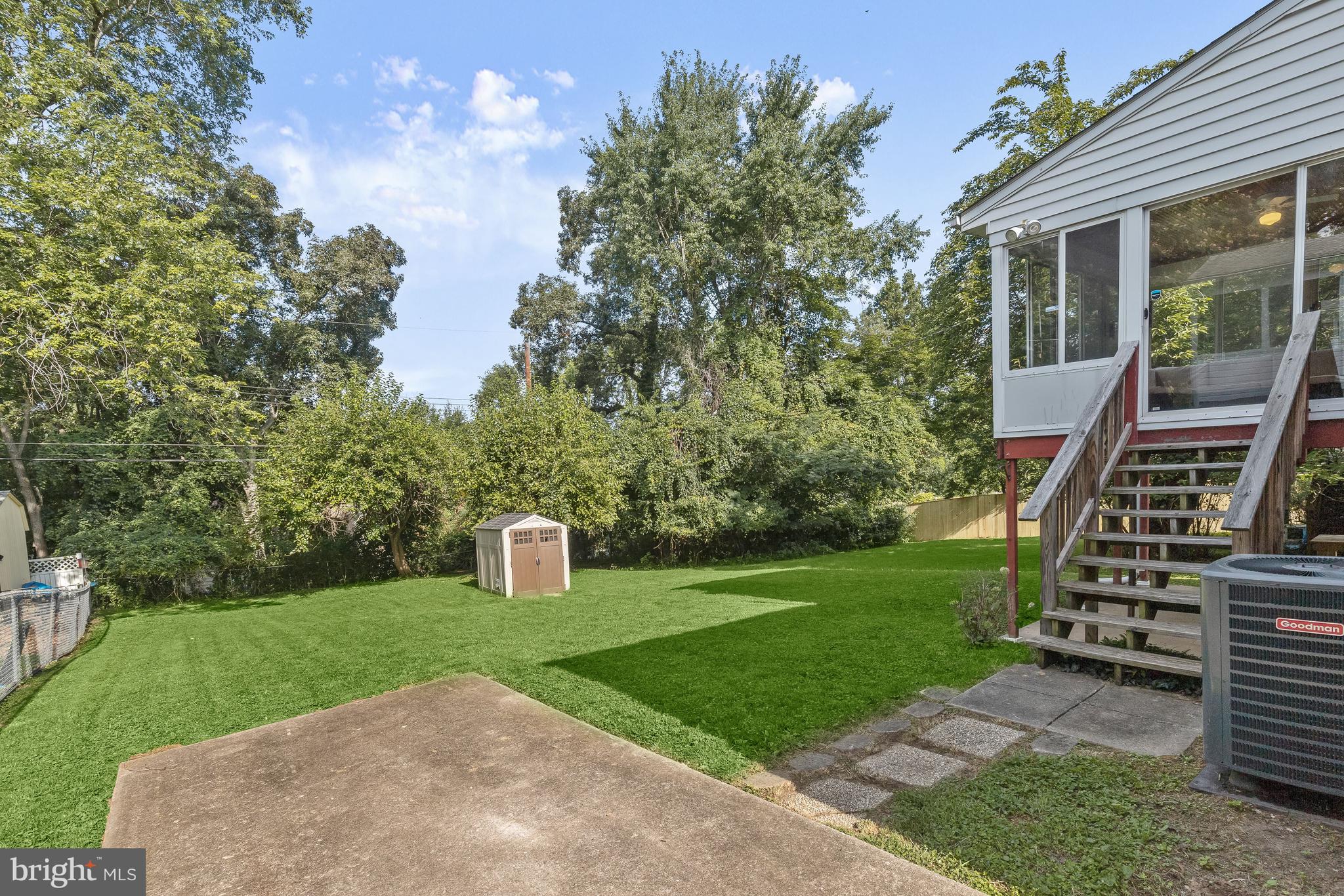 910 Olmstead Rd