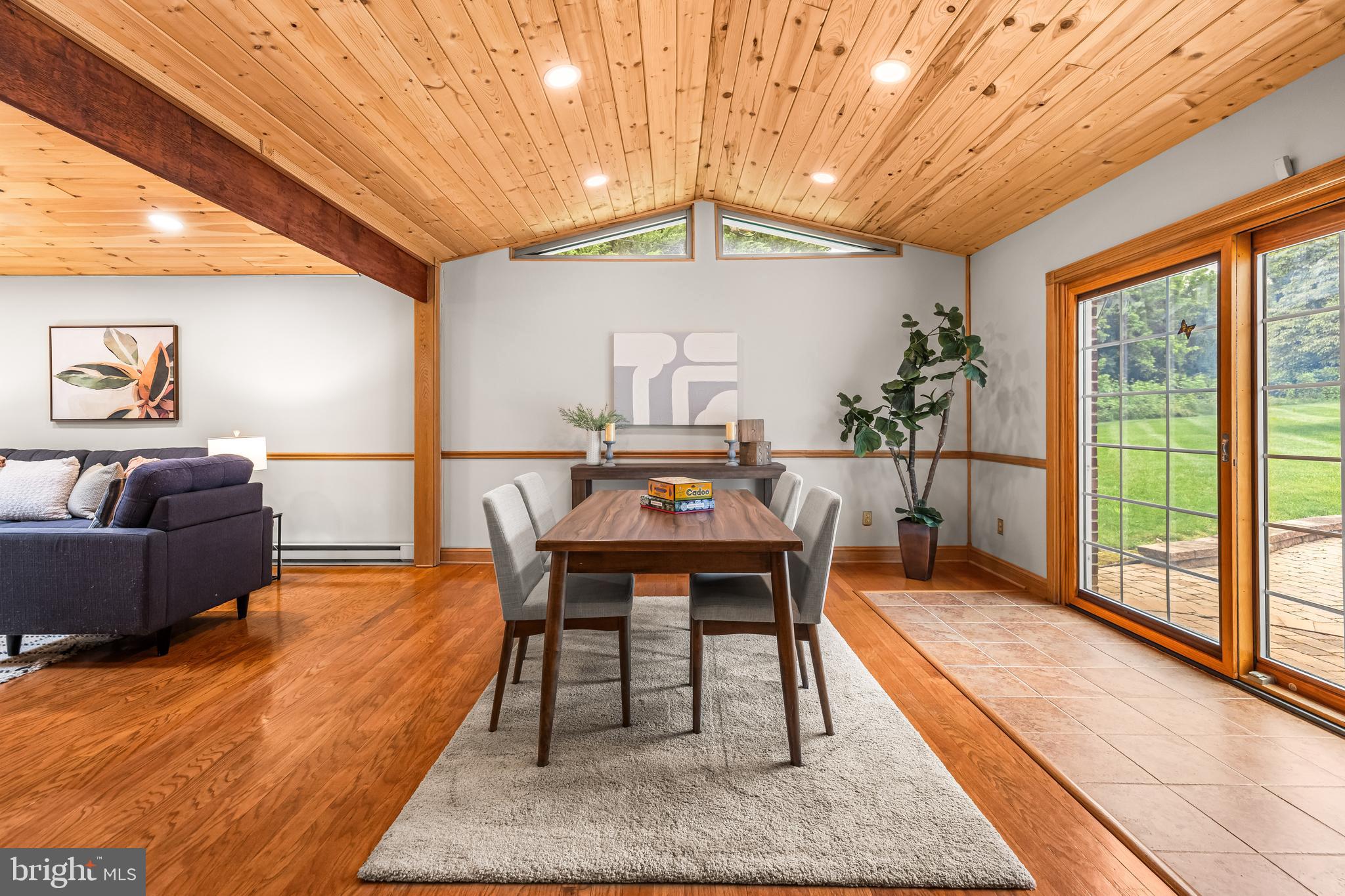 12301 MANOR ROAD