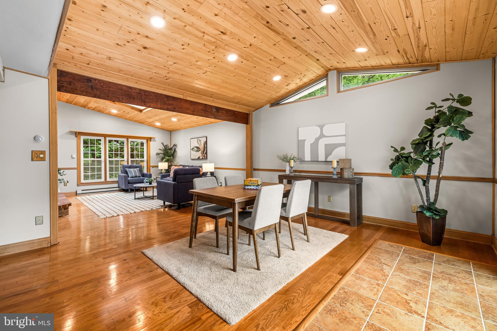 12301 MANOR ROAD