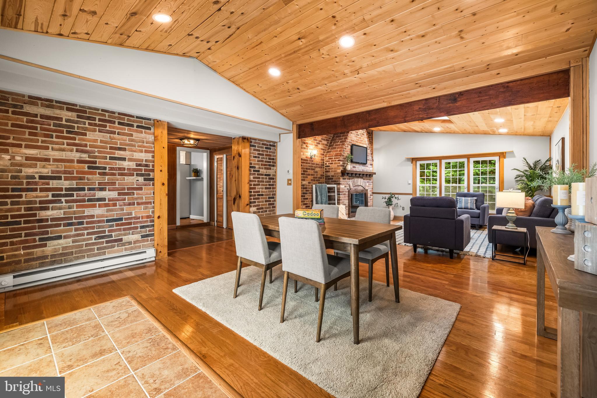 12301 MANOR ROAD