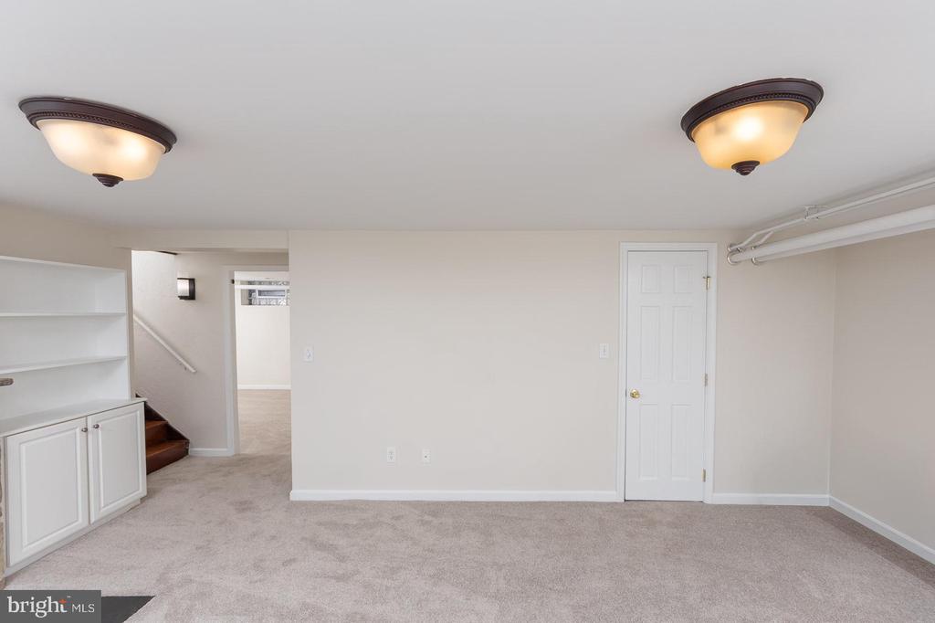 613 ANNESLIE ROAD