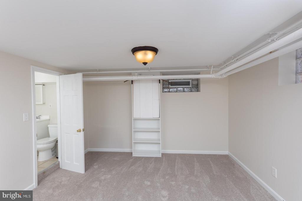 613 ANNESLIE ROAD